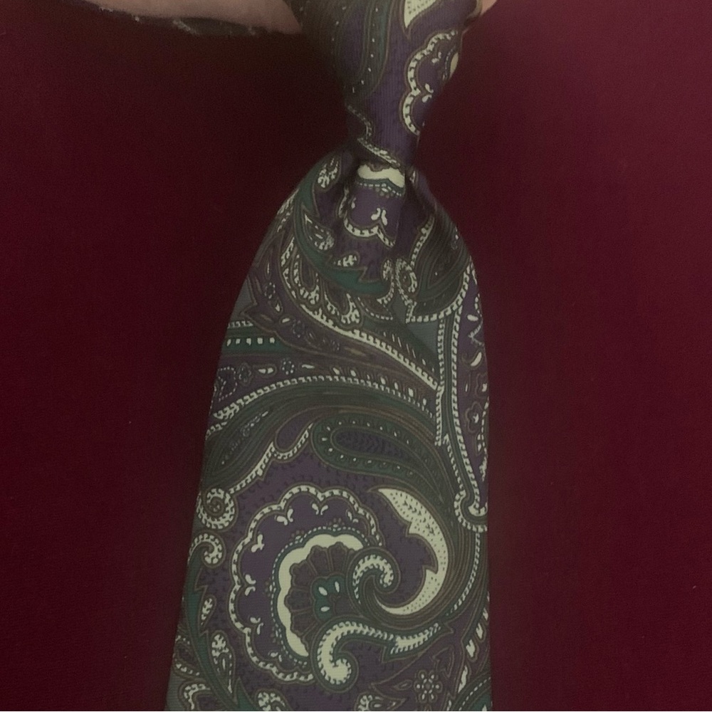 BURNHAM LTD All Silk Paisley Tie